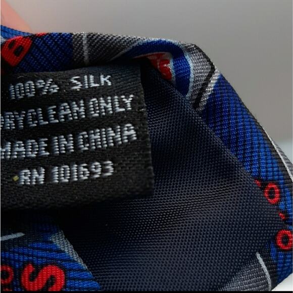 Chicago Cubs Baseball MLB Silk Tie - Picture 6 of 7